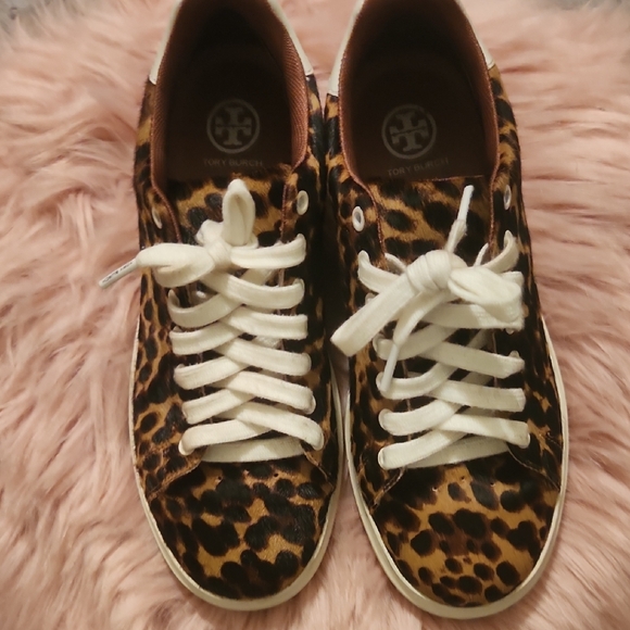 Tory Burch Leopard Print Women's Sneakers Sz 7 - Picture 1 of 3
